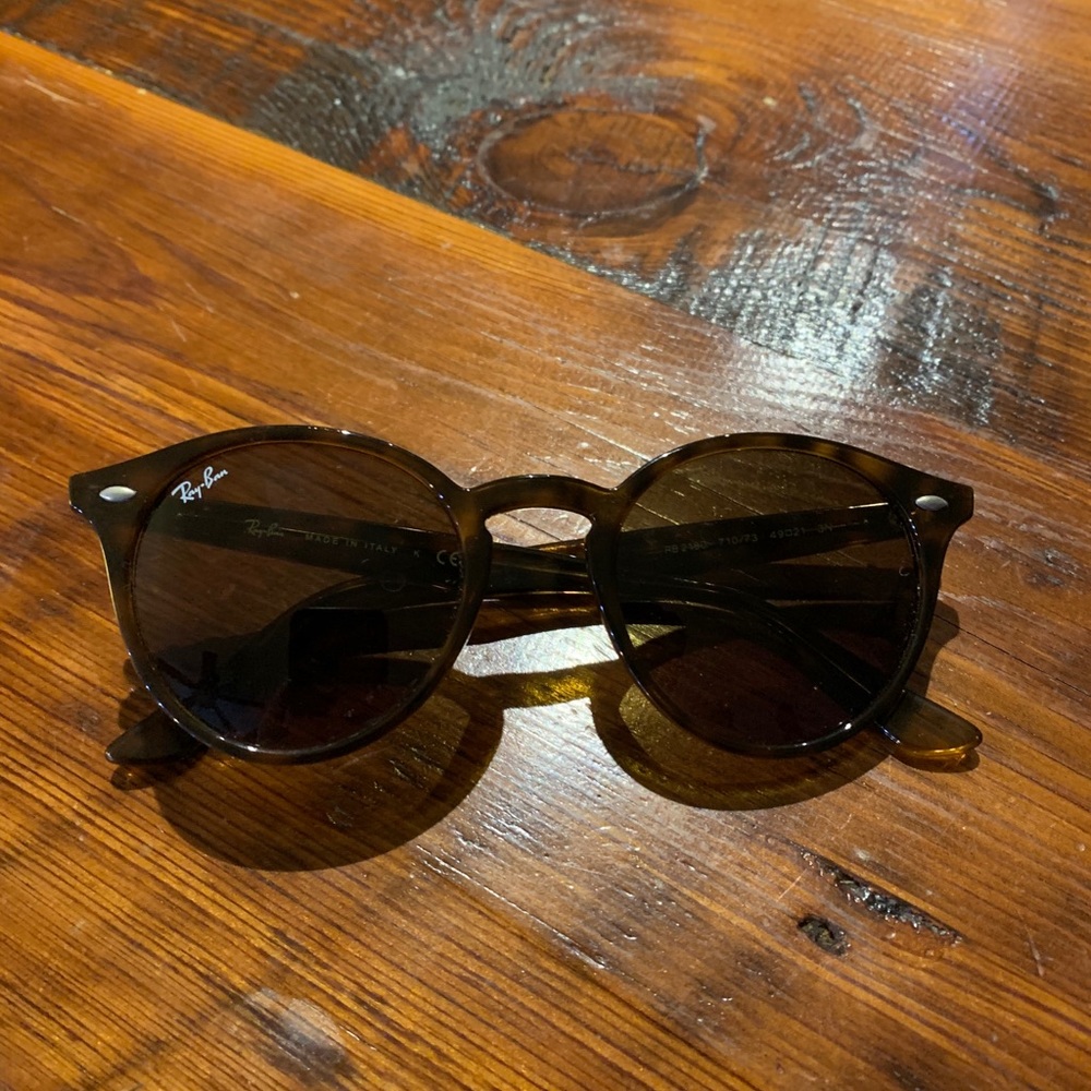 New RayBan Tortoise Sunglasses